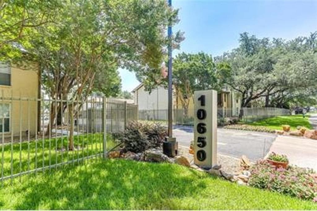 10650 Steppington Dr # C-111