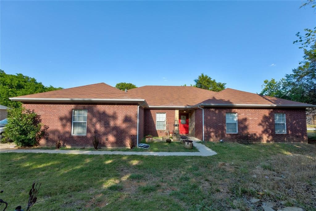 305 S Old Mansfield Rd