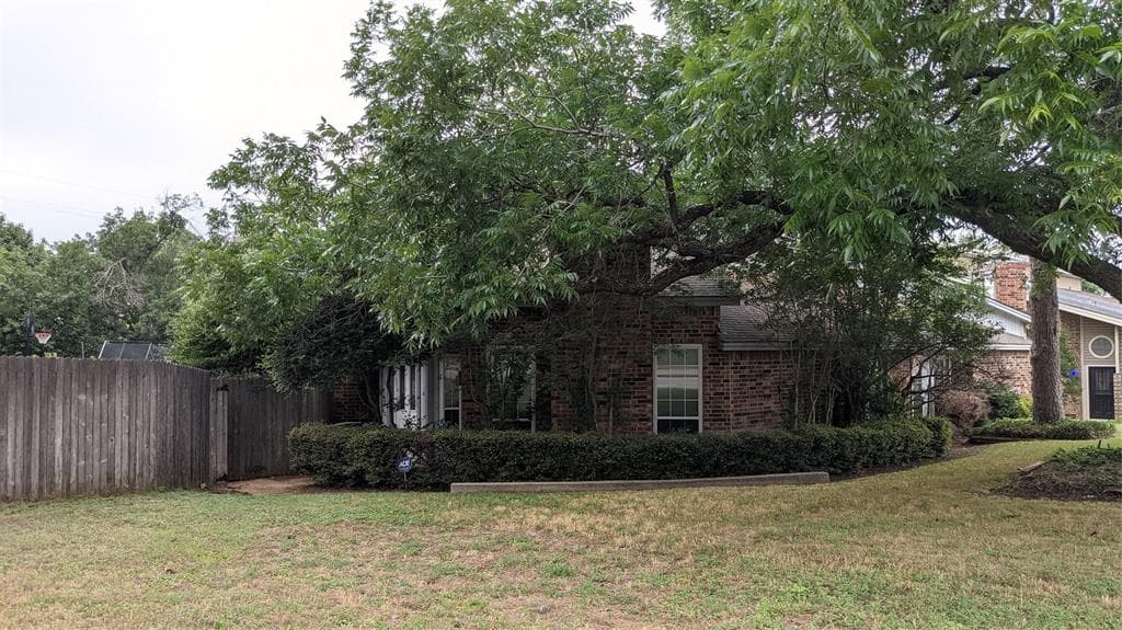406 S Fielder Rd