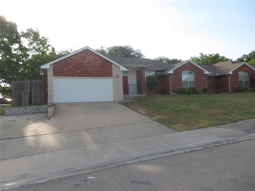 100 Roaring Springs Dr