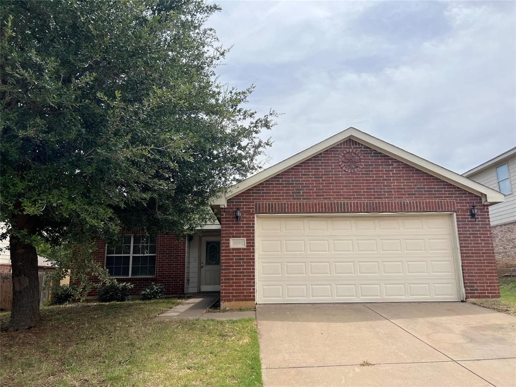 1601 Hedgewood Trl
