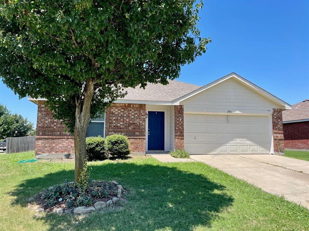 2501 Margaret Ln