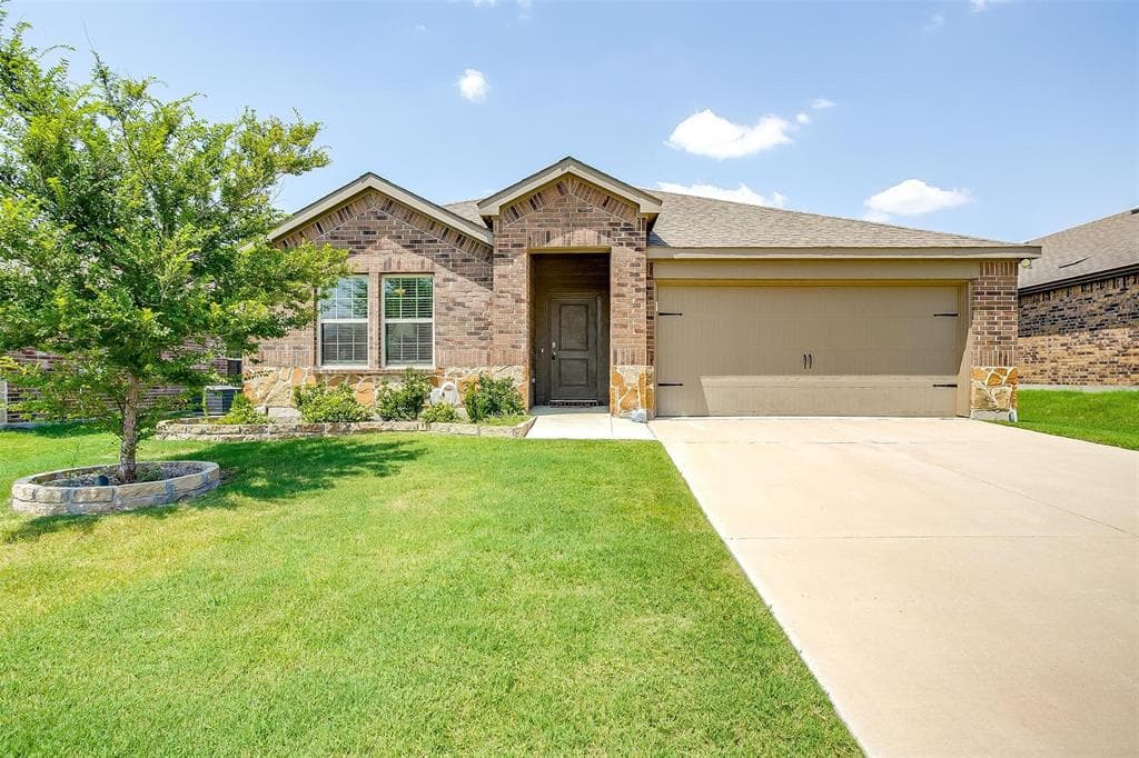 917 English Dr