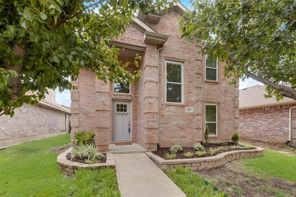 3812 Granby Ln