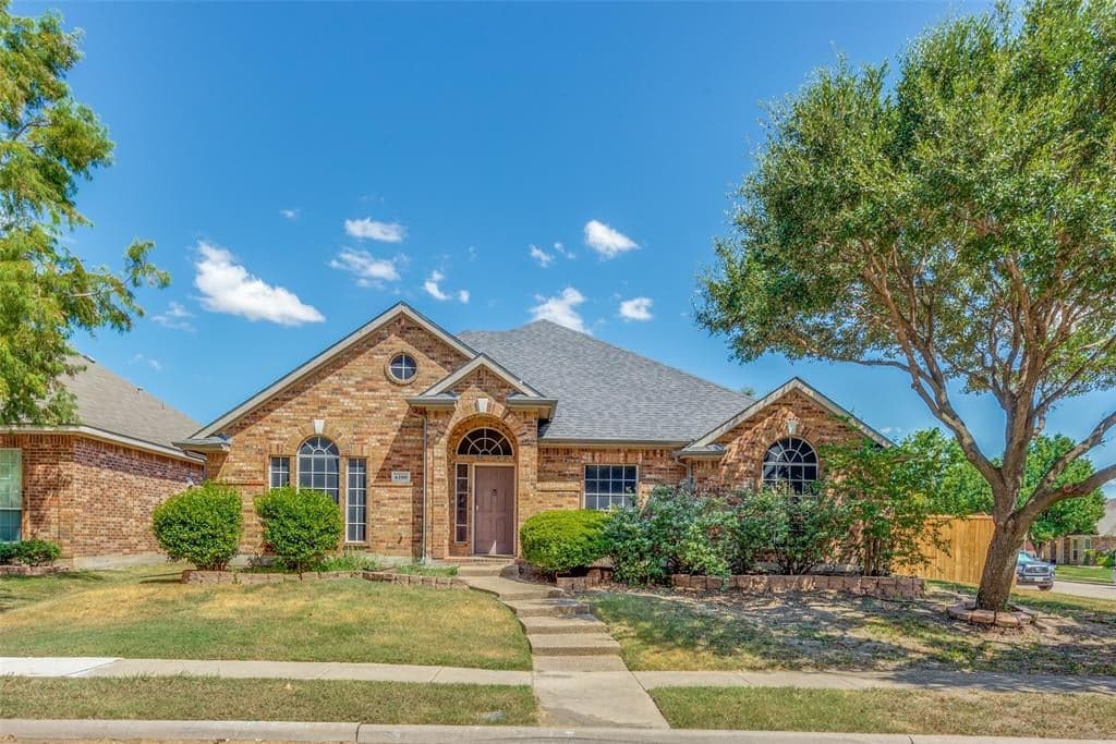 6100 Apache Dr