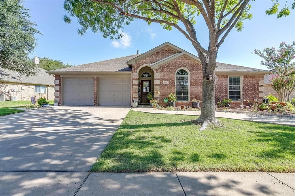 5504 Parkplace Dr