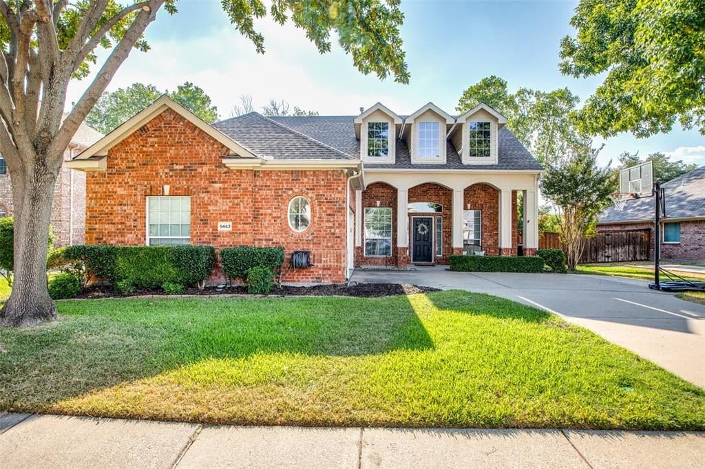 5443 Golfside Dr