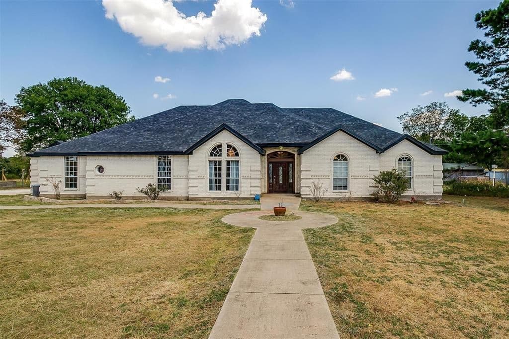 712 Barnes Rd