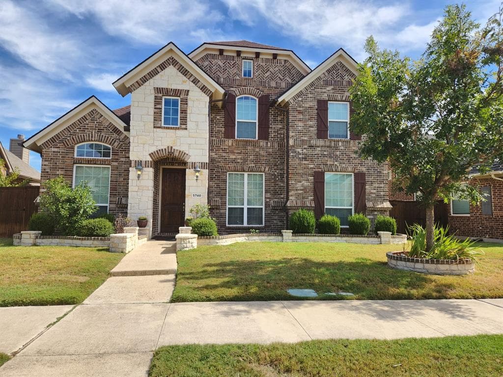 5740 Civetta Ct