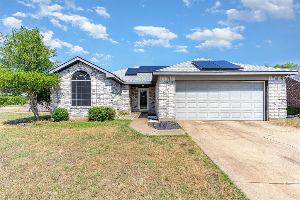 501 Starling Dr
