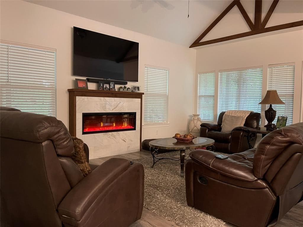 Gallery image 3