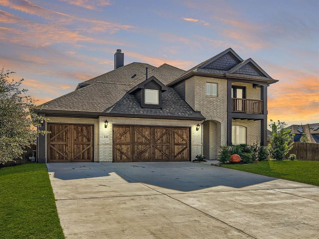 444 Alamosa Dr
