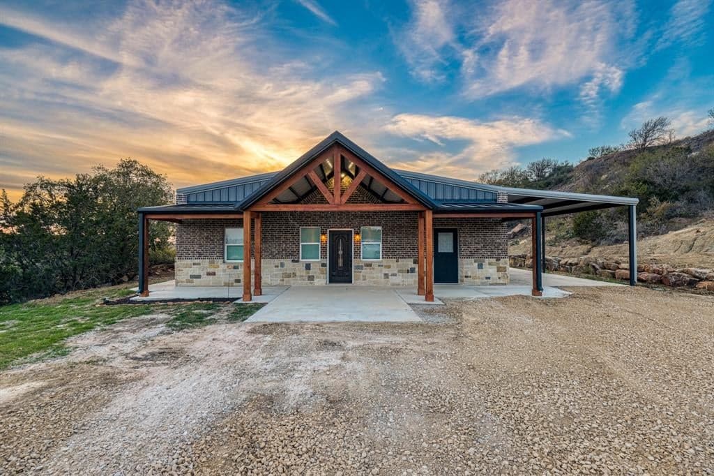 759 Capstone Ridge Dr