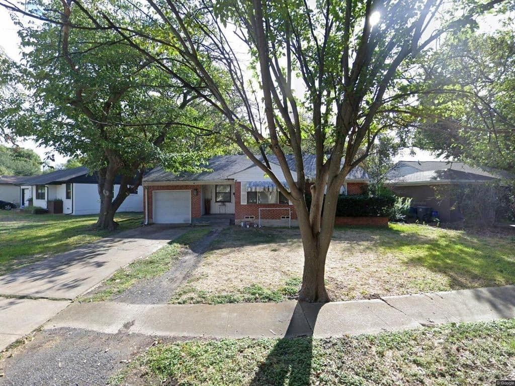 10104 Lingo Ln