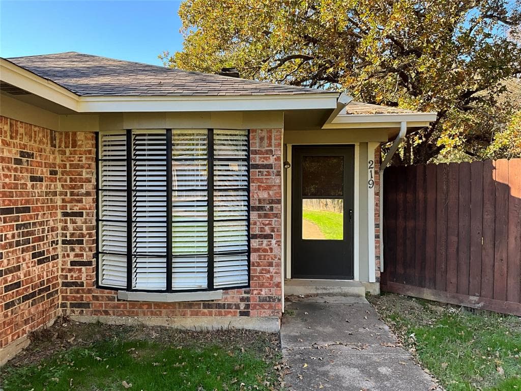 219 Alston Ct