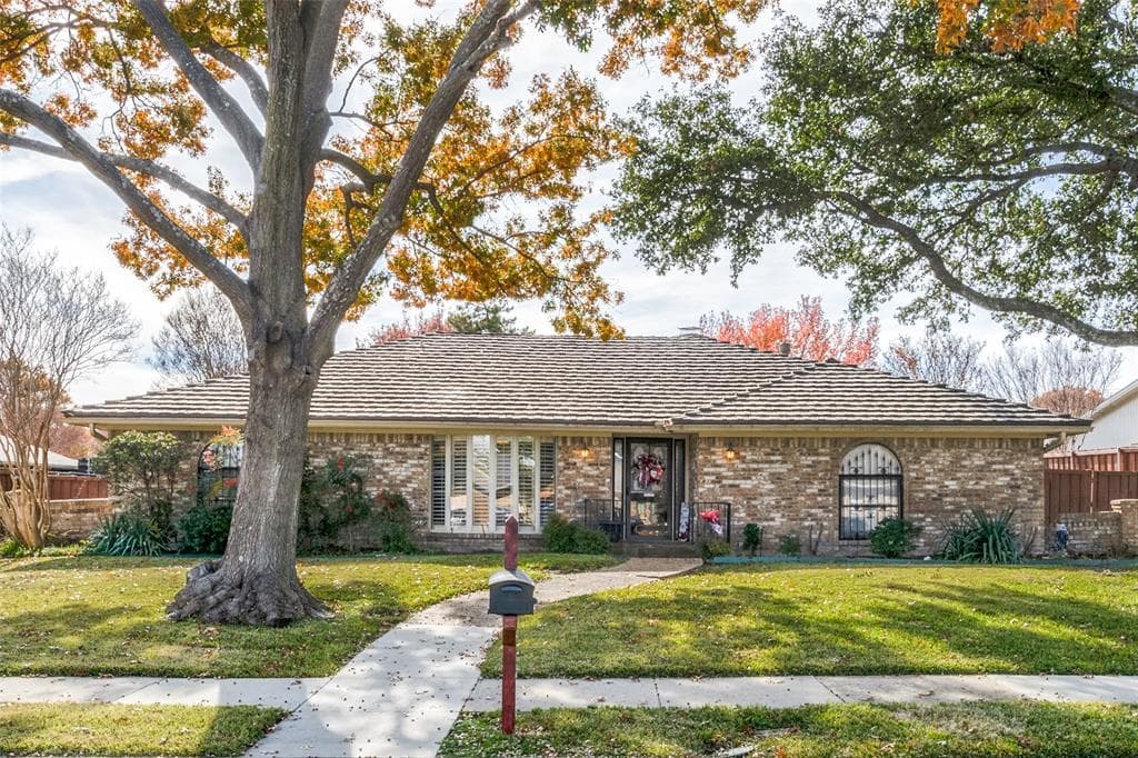 3012 Dartmouth Dr