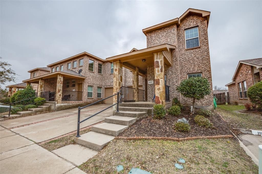 2257 Stonebrook Ln