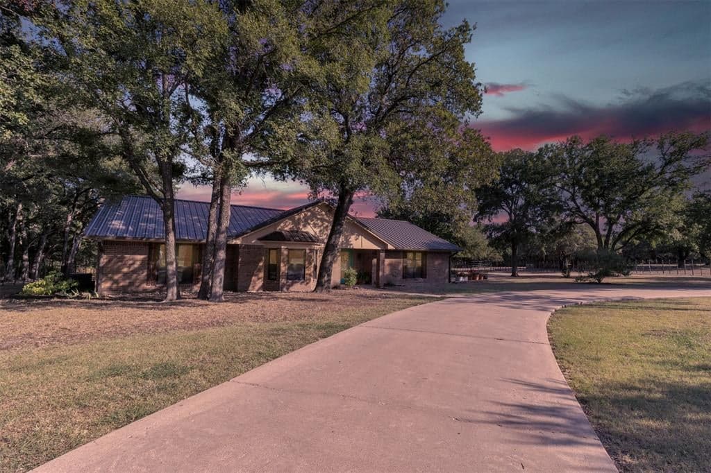 207 Southview Rd