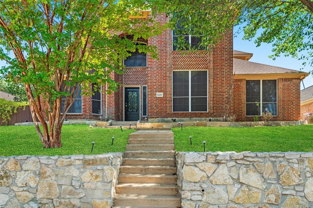1020 Canyon Ridge Dr