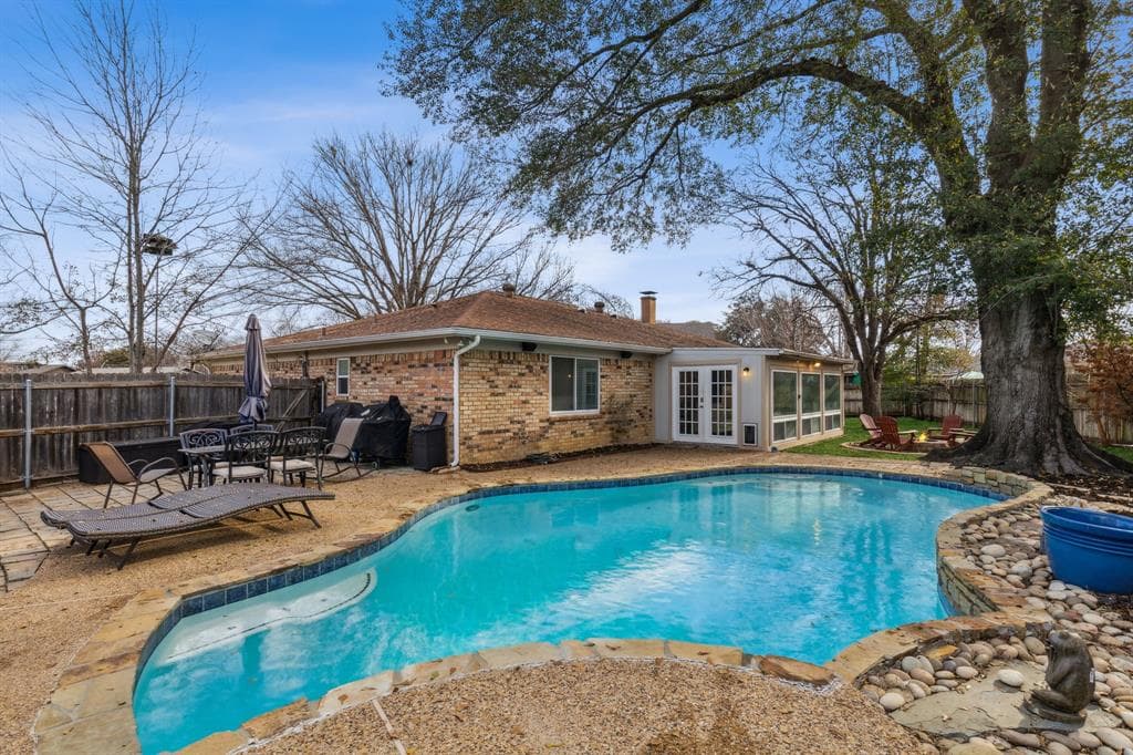 Main property image
