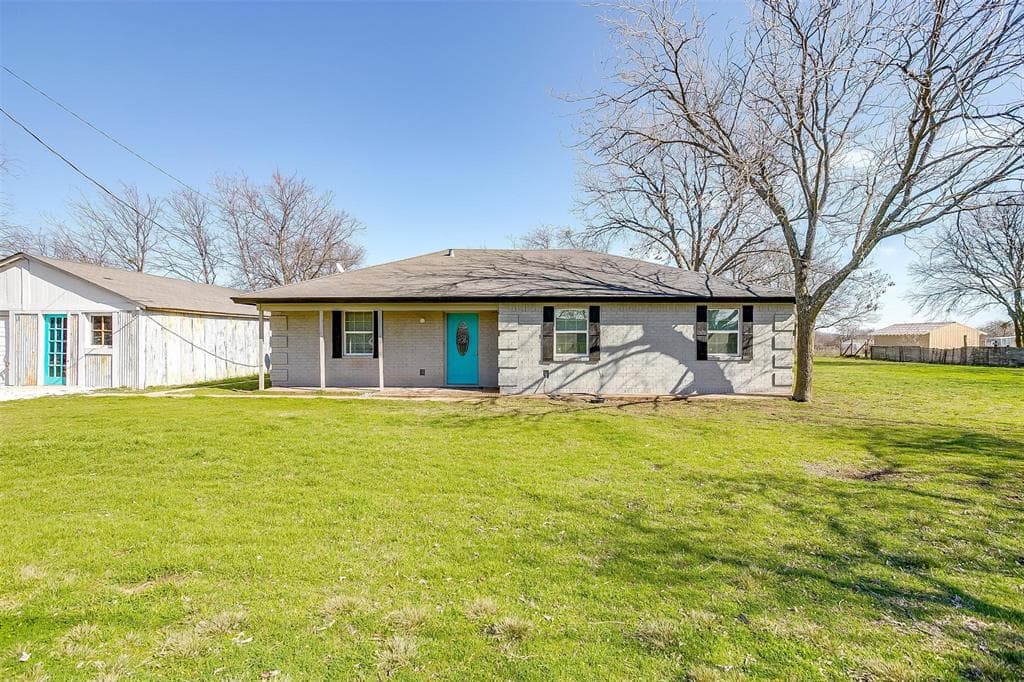 8616 Clearview Dr