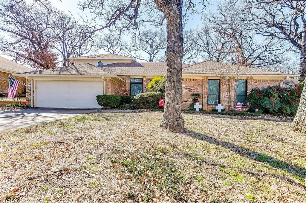 4302 Willow Bend Dr