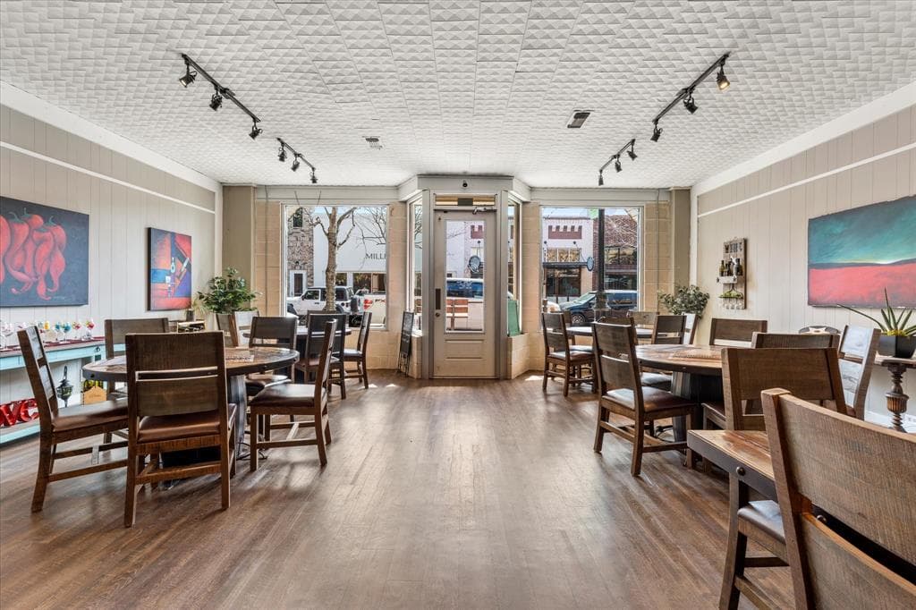 Gallery image 4