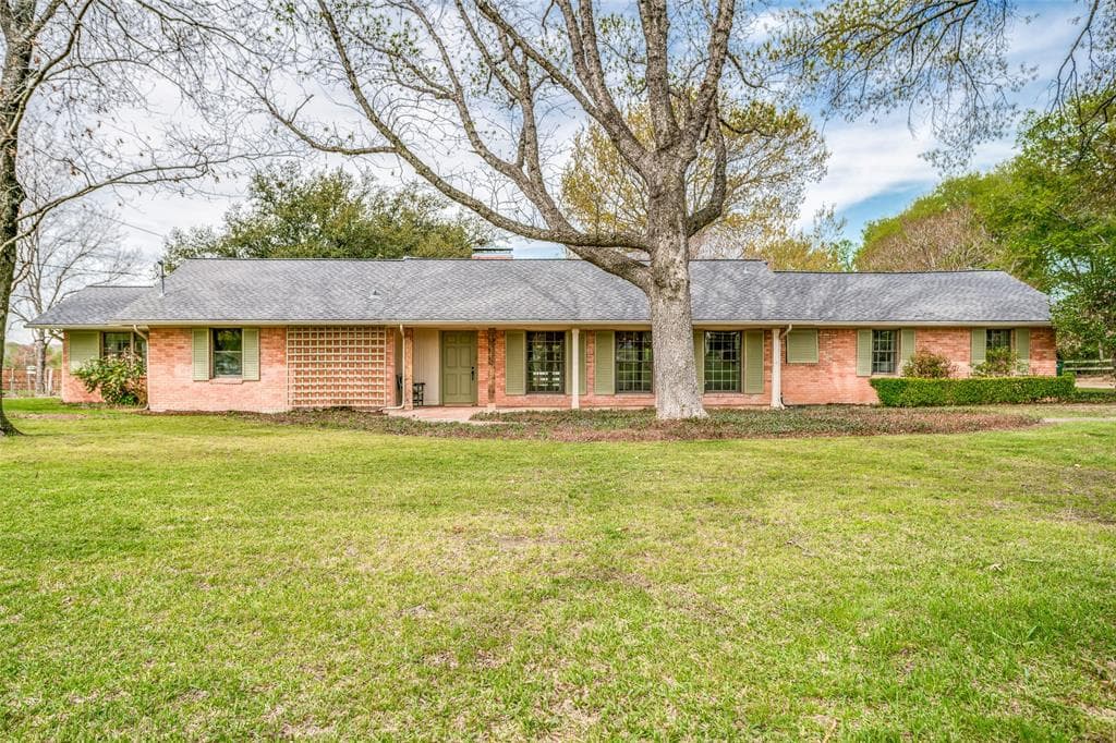 6313 Lyons Rd