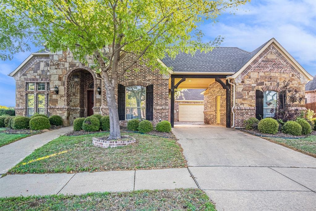 8112 Camino Dr