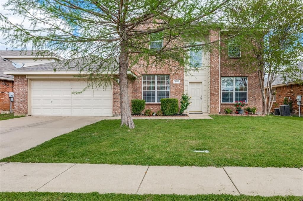 1505 Pepperidge Ln