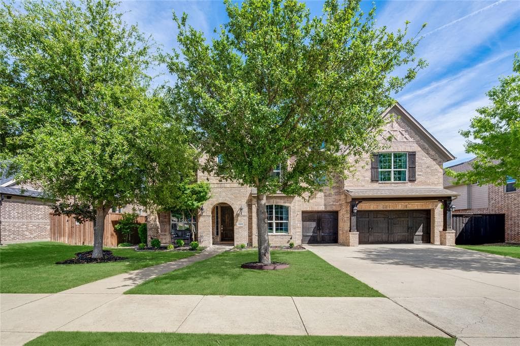 4582 Whispering Lake Dr