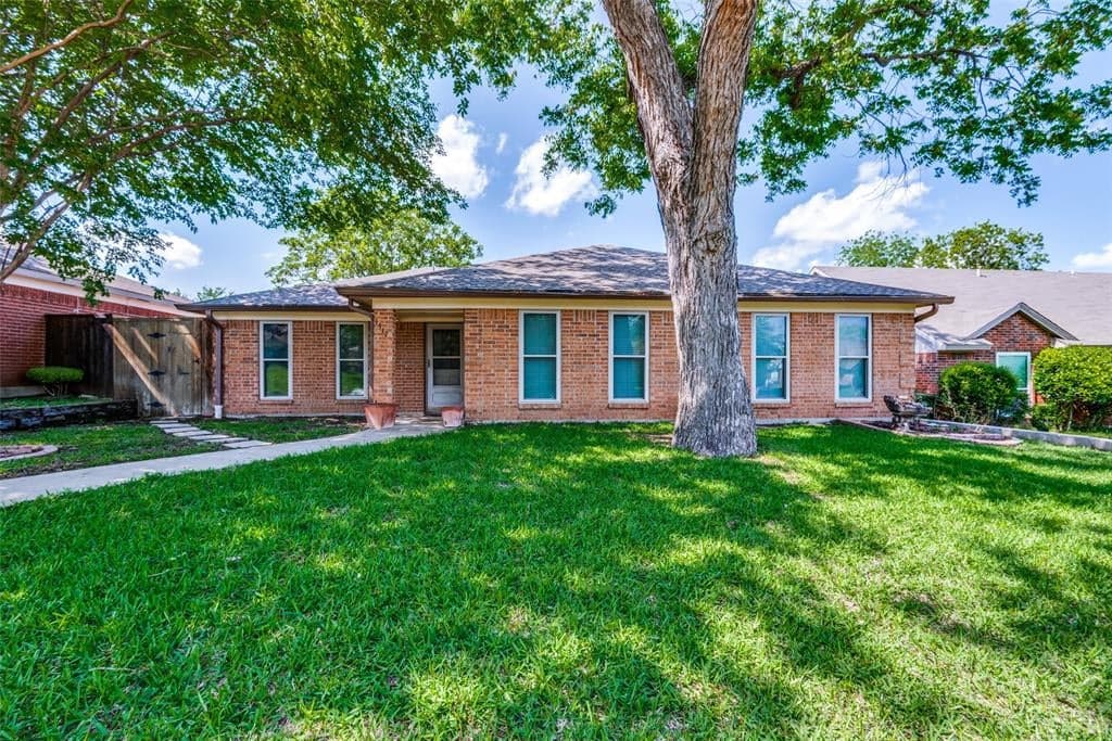 1317 Bryan Pl