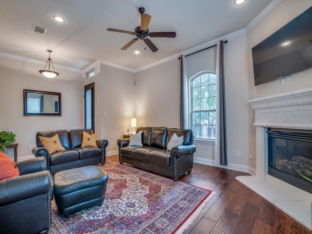 Gallery image 2