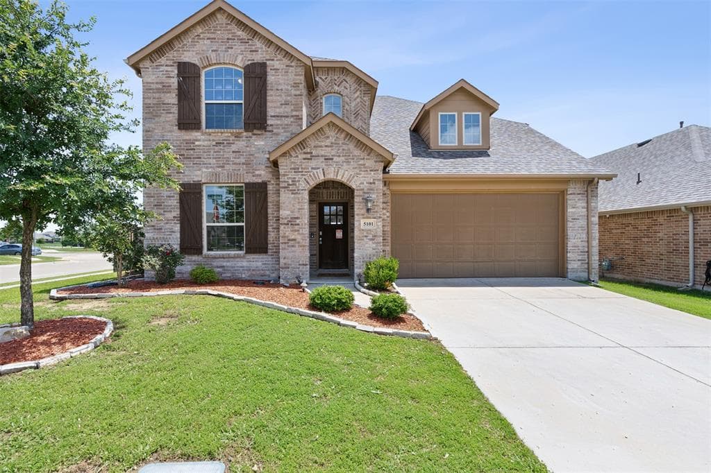 5101 Hubbard Ct