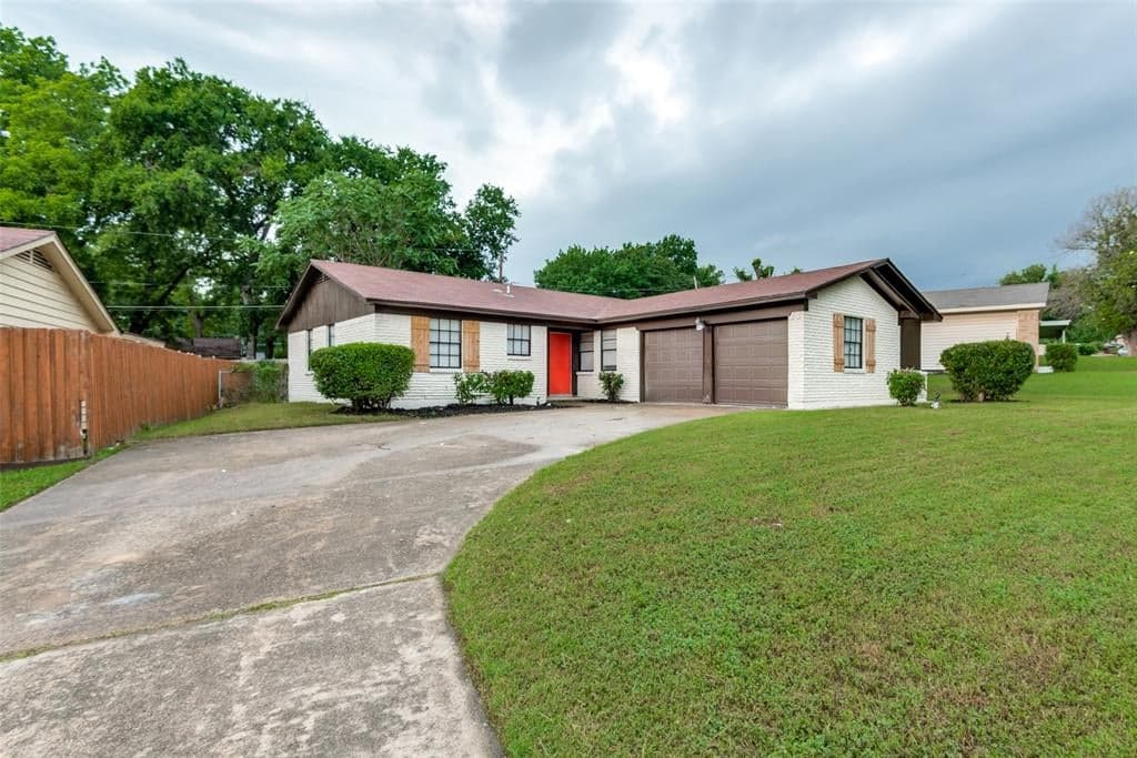 6319 Songwood Dr
