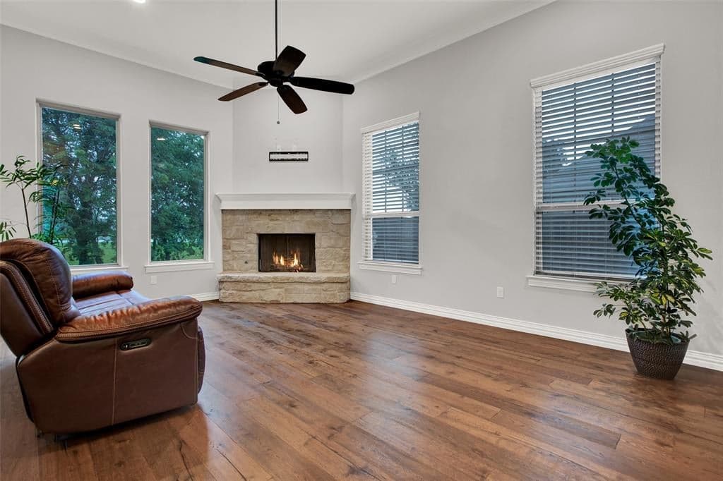Gallery image 4