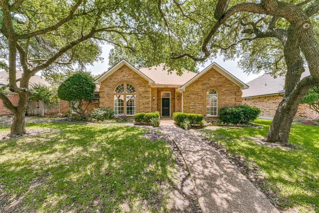 6716 Garlinghouse Ln