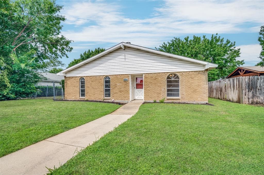 4713 Branch Hollow Dr