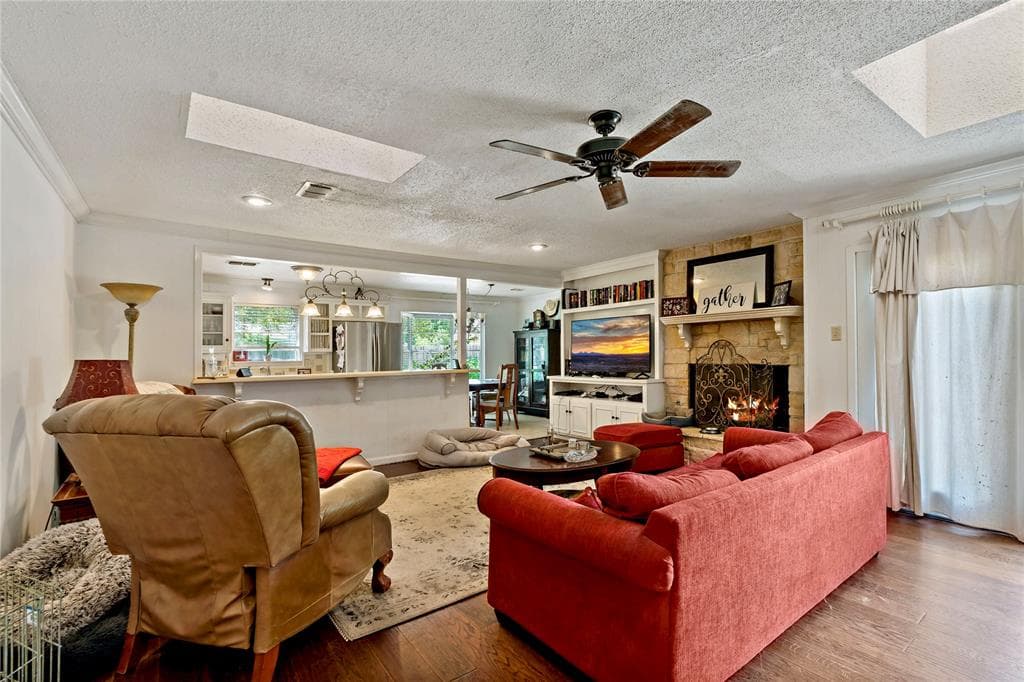 Gallery image 3