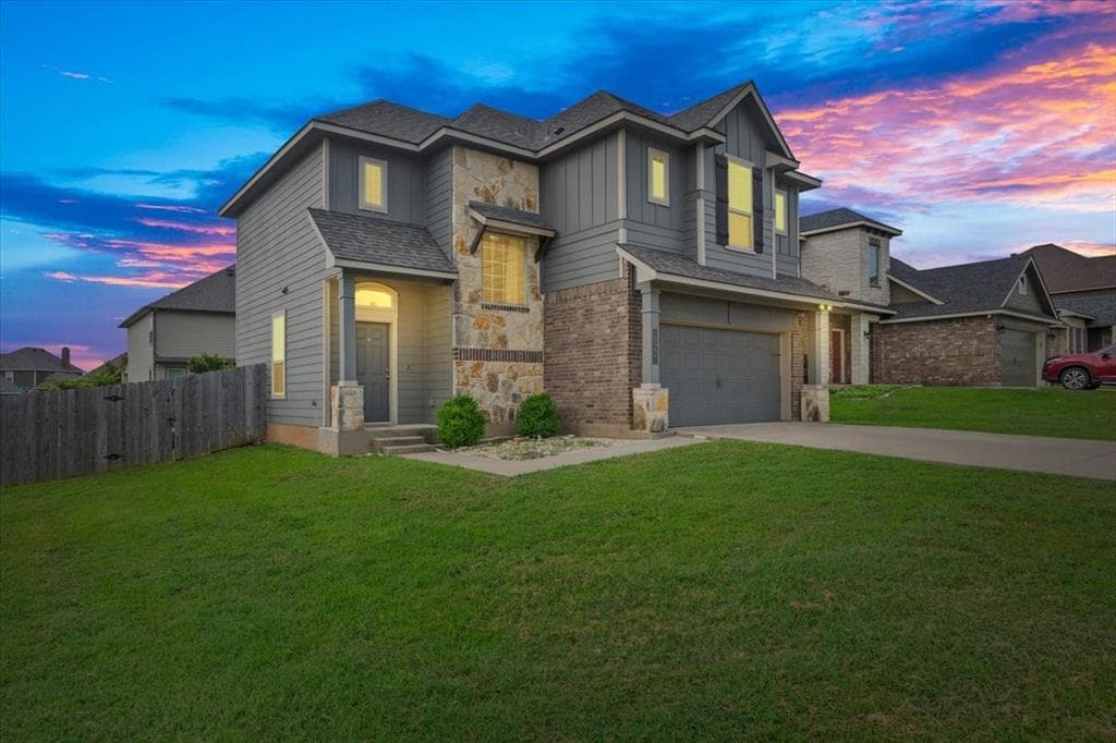 10221 Mickler Ln