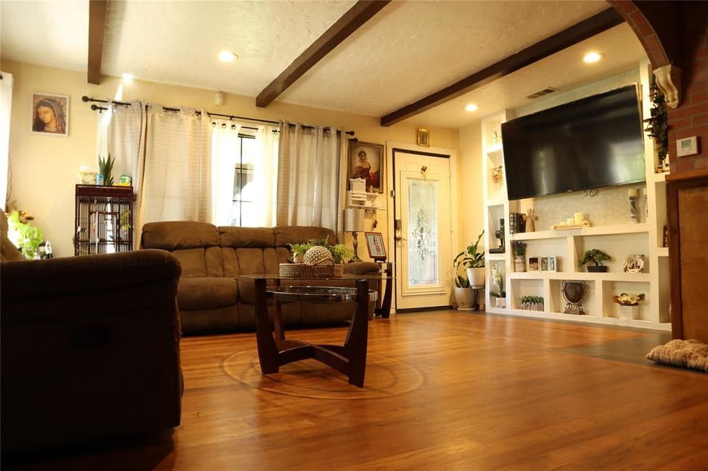 Gallery image 3