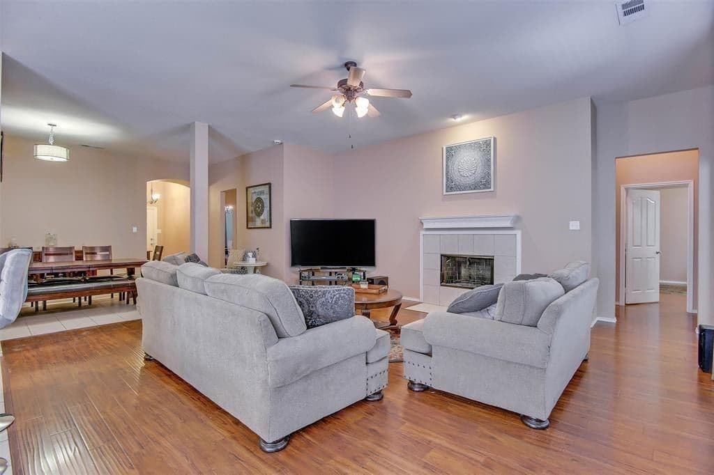 Gallery image 4