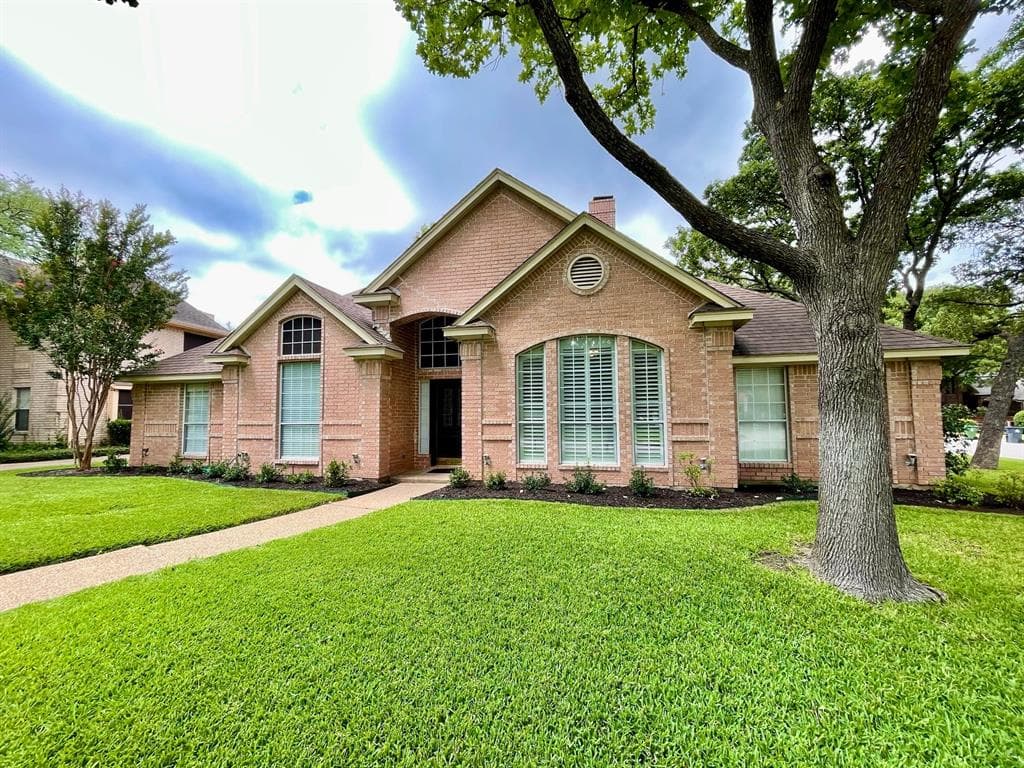7100 Forestwind Ct