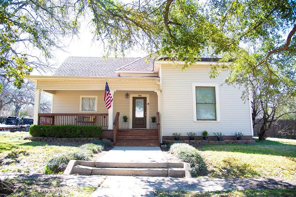 508 E Main St