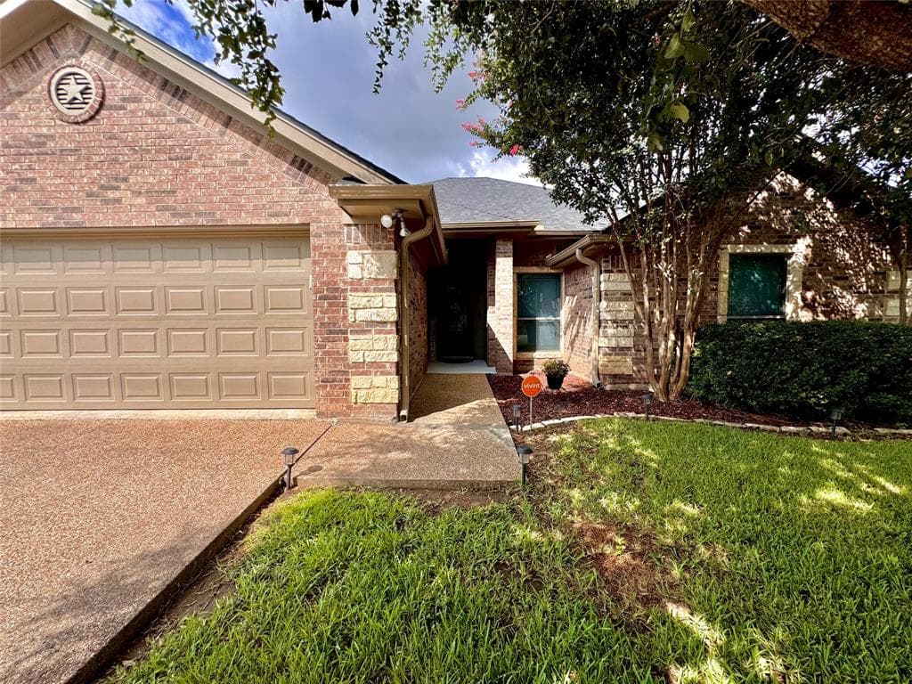 12104 Yankie Rd