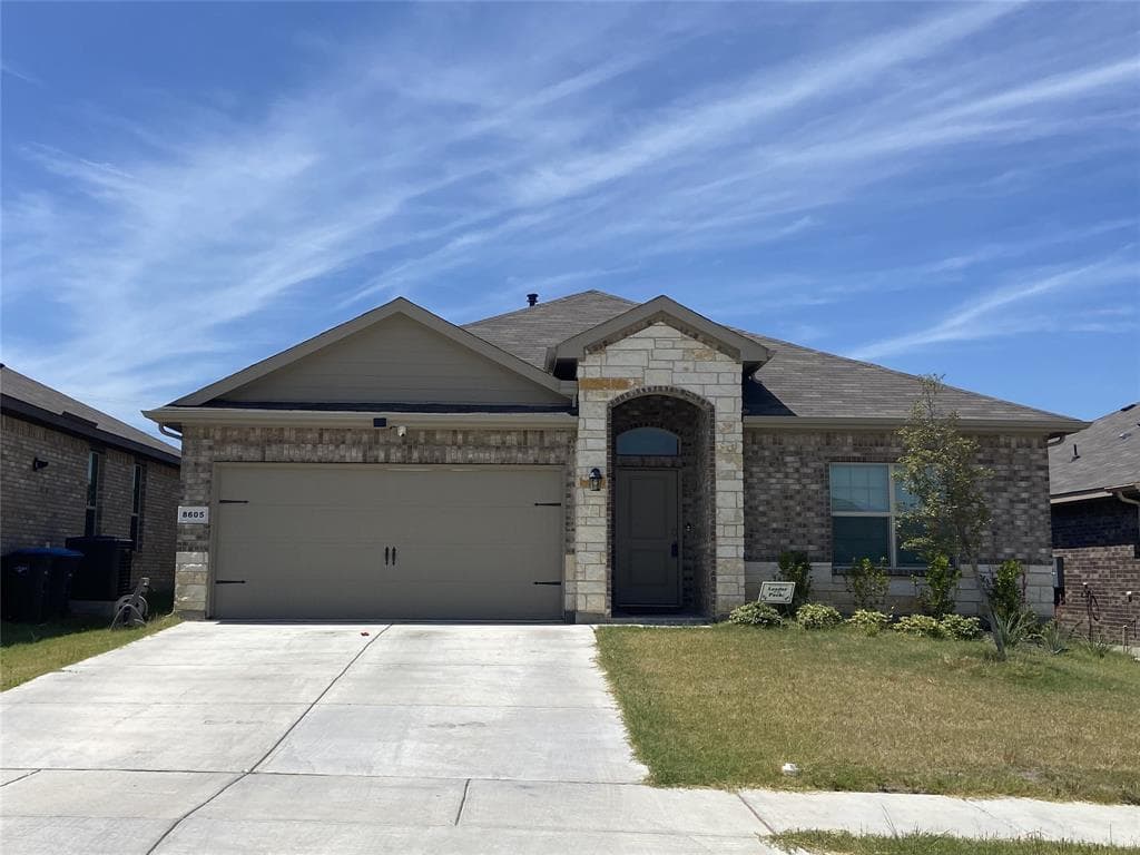 Main property image