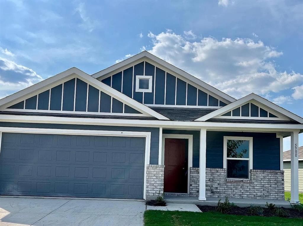 5908 Crystal Water Way