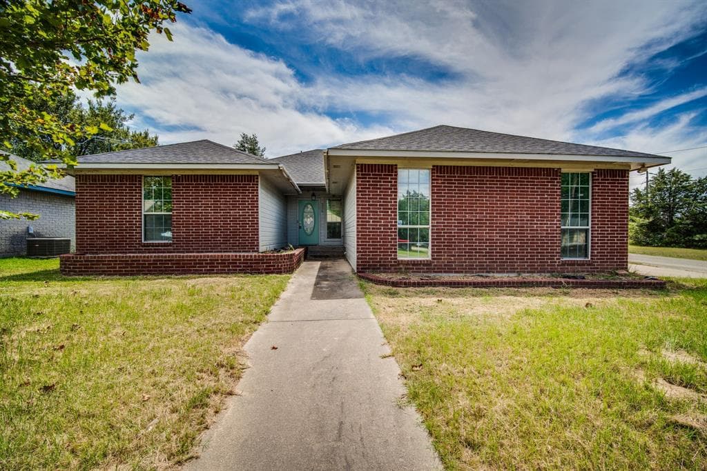 306 Starboard Dr