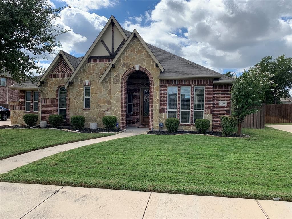 1129 Vickery Dr