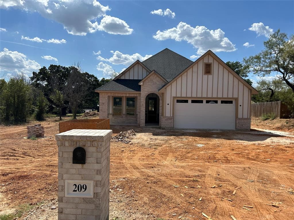 209 Westridge Dr